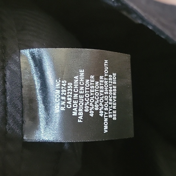 Volcom boys black Shorts Chino Casual Walking Bermuda Bottoms Size 26 e… - Picture 5 of 9